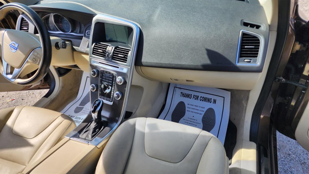 2015 Volvo XC60 T5 Premier photo