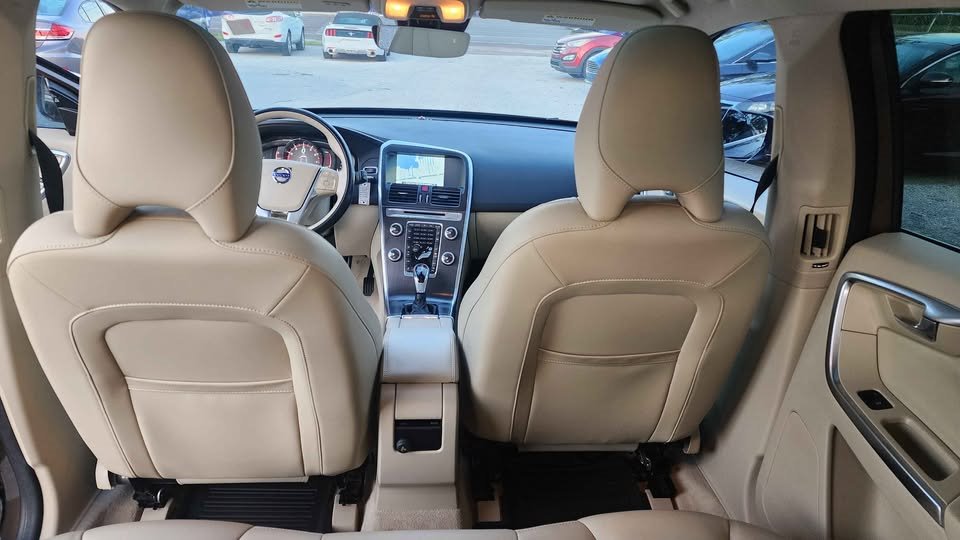 2015 Volvo XC60 T5 Premier photo