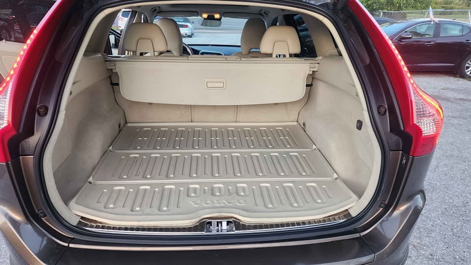 2015 Volvo XC60 T5 Premier photo