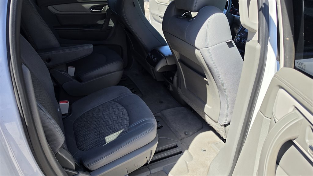 2017 Chevrolet Traverse - $7,600