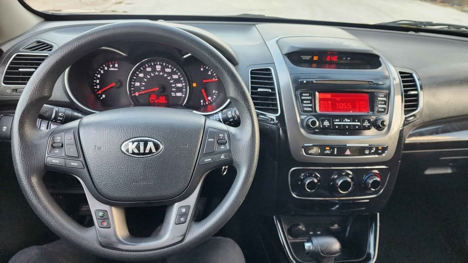 2015 Kia Sorento - $5,500
