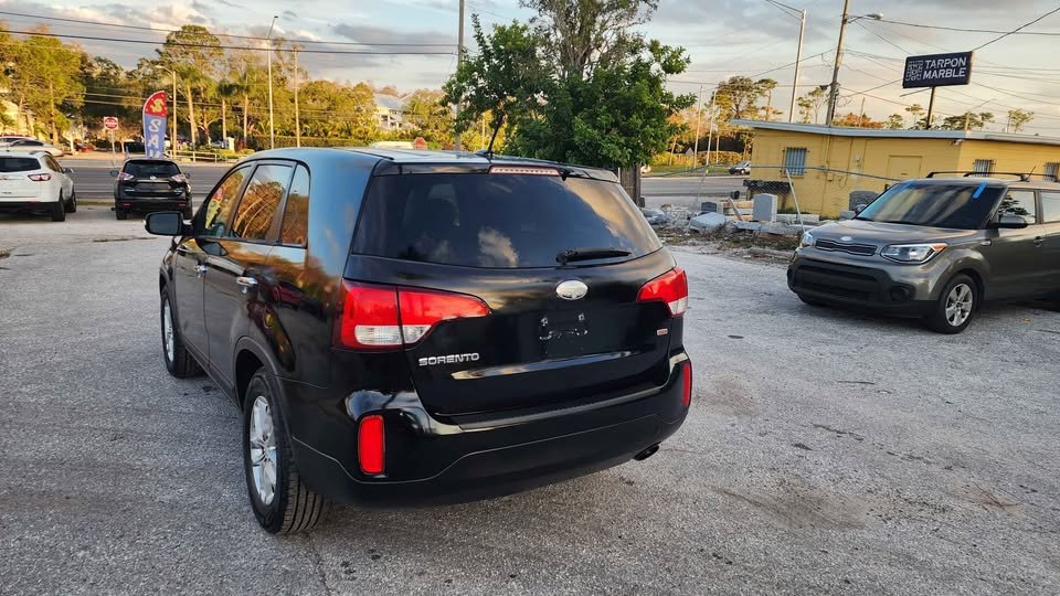 2015 Kia Sorento - $5,500