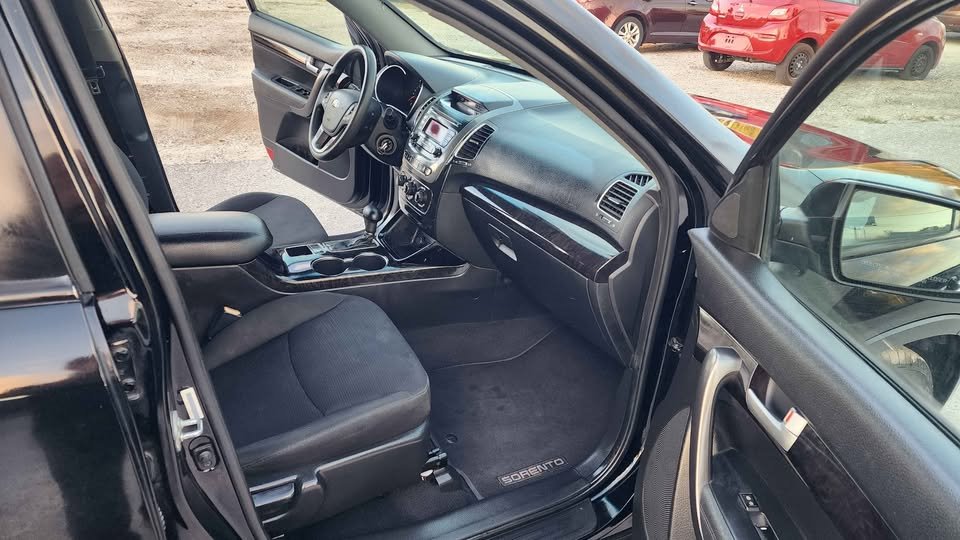 2015 Kia Sorento - $5,500