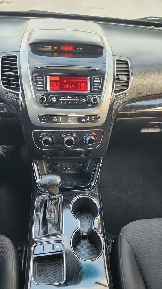 2015 Kia Sorento - $5,500