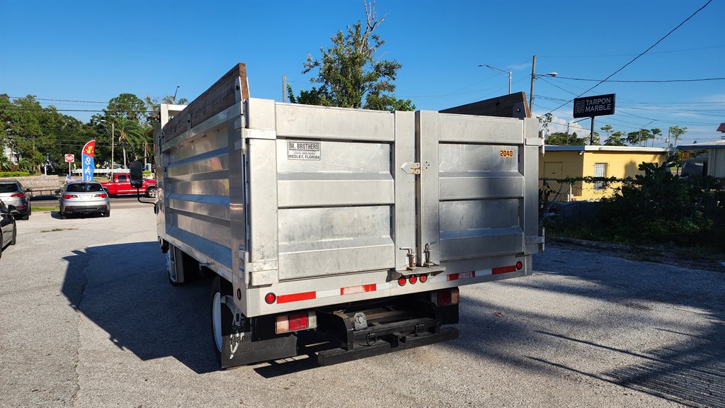 2013 Isuzu Nqr/nrr - $25,950