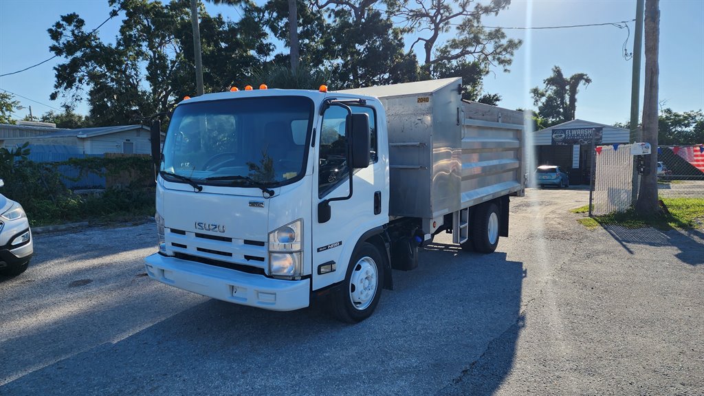 2013 Isuzu Nqr/nrr - $25,950