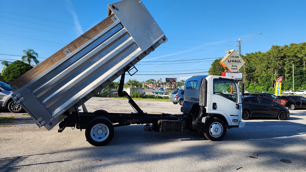 2013 Isuzu Nqr/nrr - $25,950
