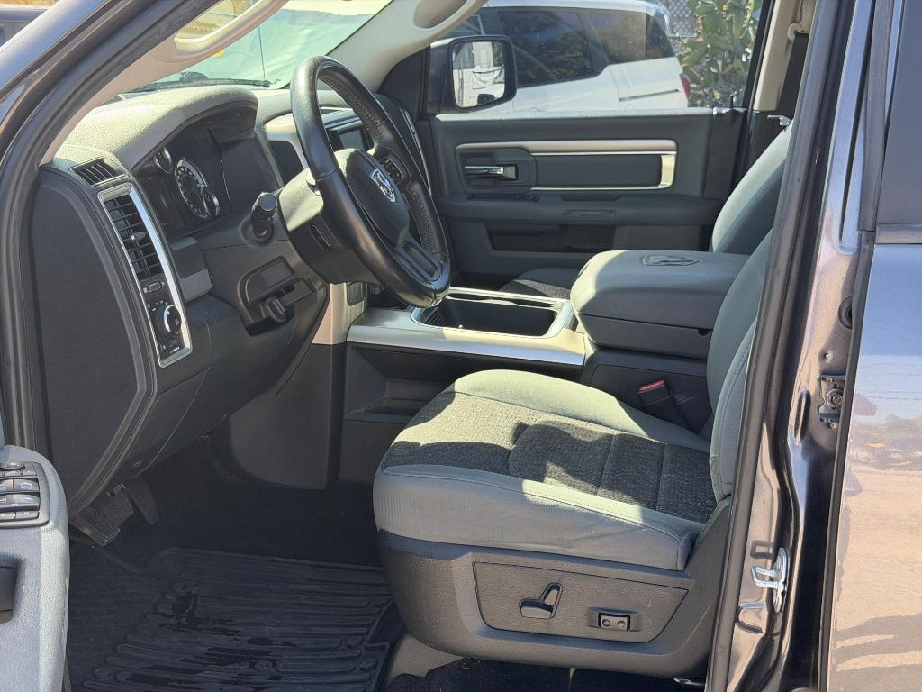 2017 Ram 1500 - $15,995