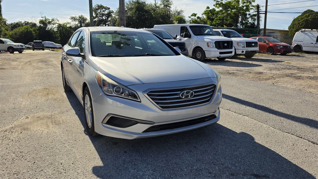 2017 Hyundai Sonata - $4,990