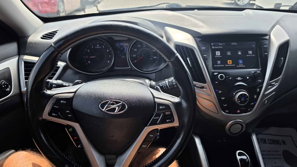 2017 Hyundai Veloster - $5,200