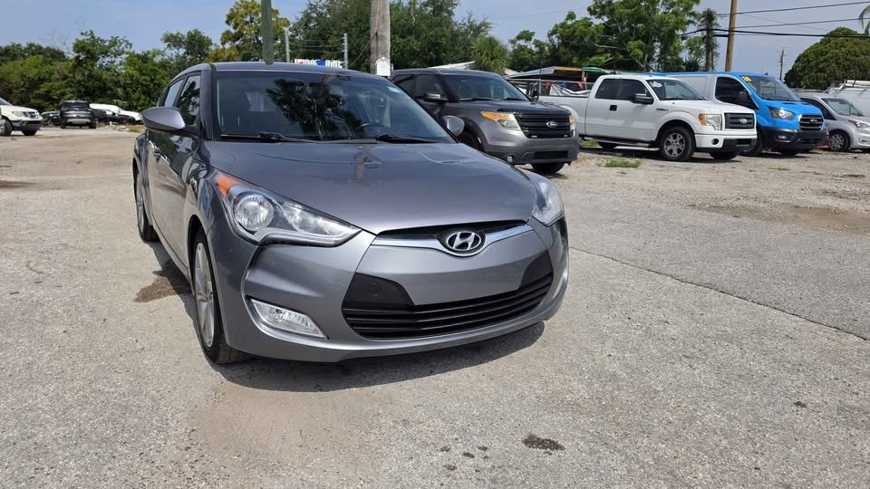 2017 Hyundai Veloster - $5,200