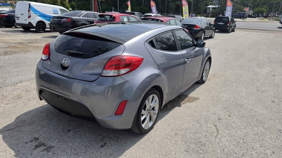 2017 Hyundai Veloster - $5,200