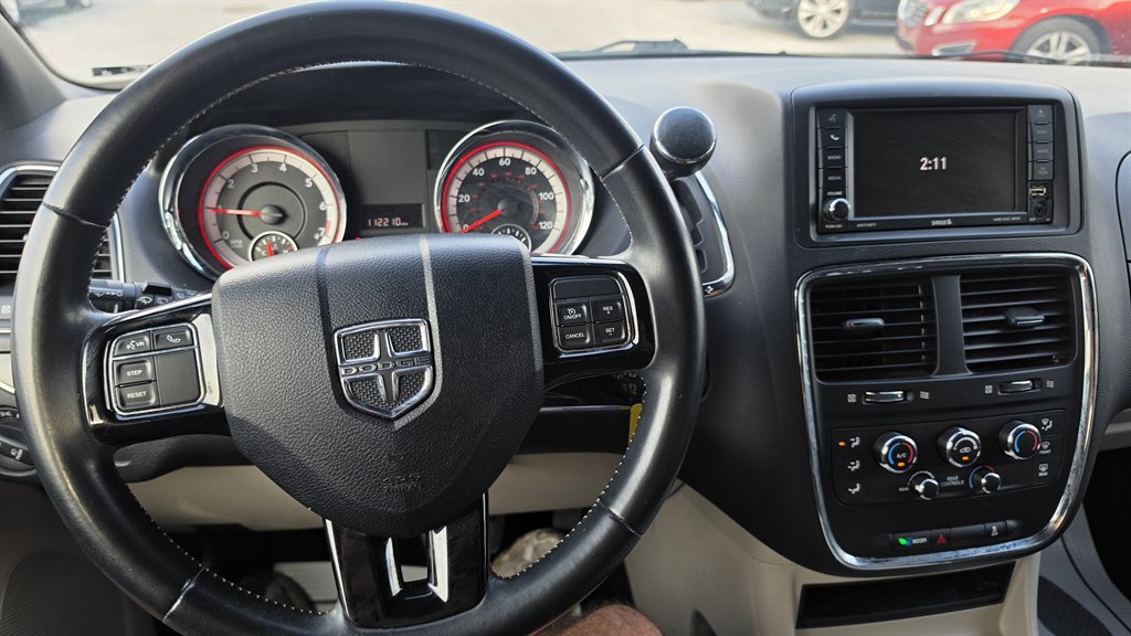 2019 Dodge Grand Caravan - $7,595