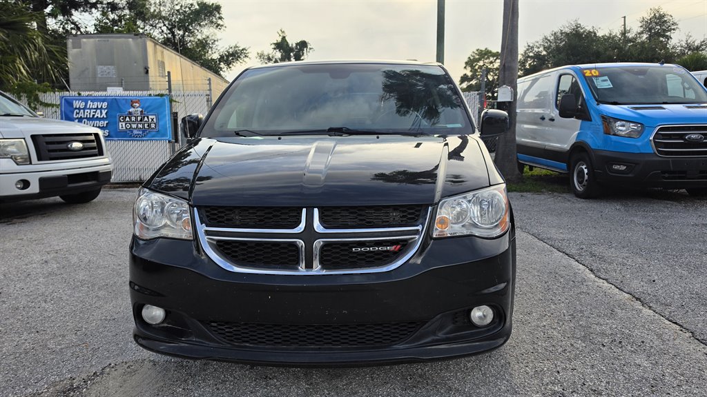 2019 Dodge Grand Caravan - $7,595