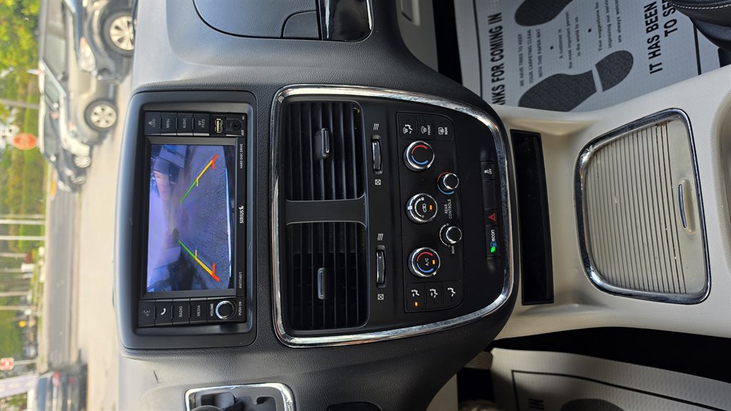 2019 Dodge Grand Caravan - $7,595