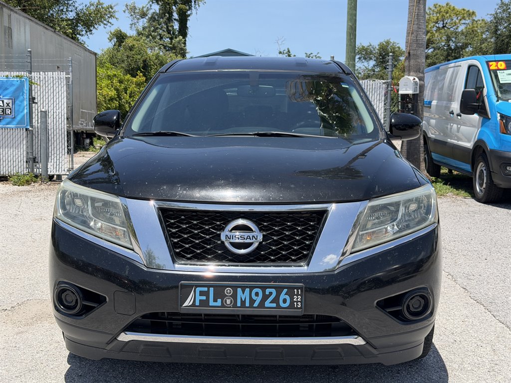 2014 Nissan Pathfinder - $3,495