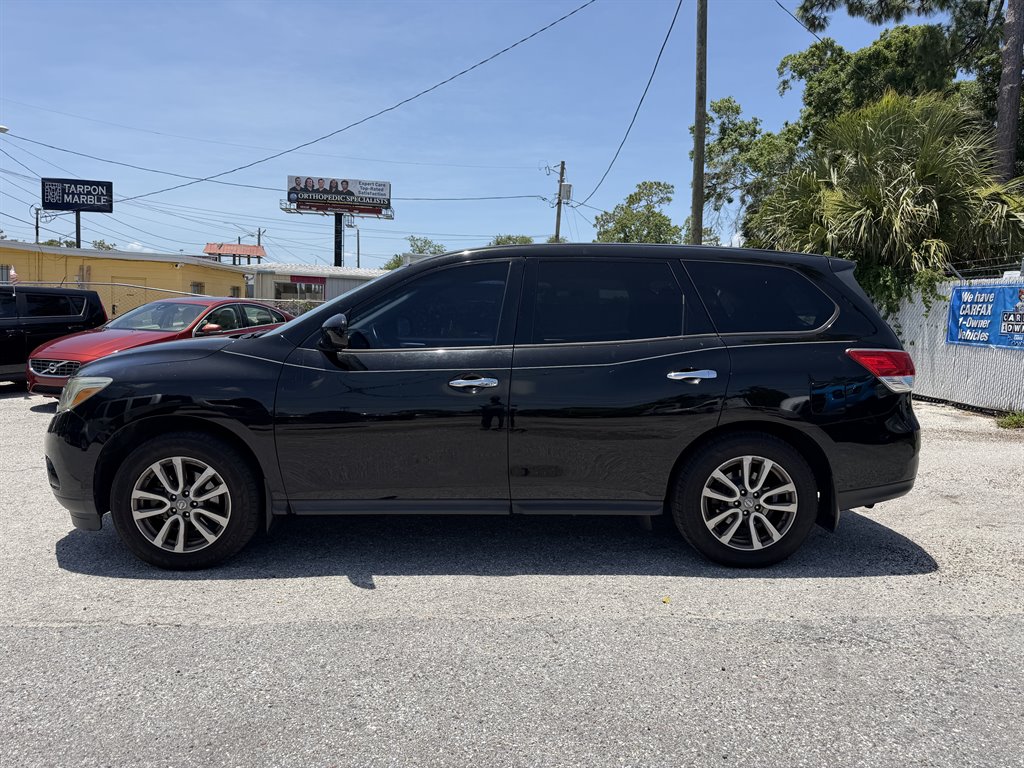 2014 Nissan Pathfinder - $3,495