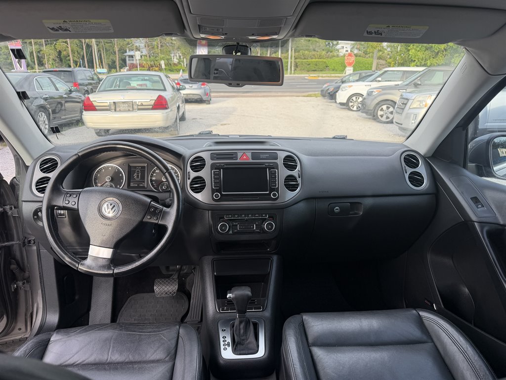 2010 Volkswagen Tiguan - $4,595