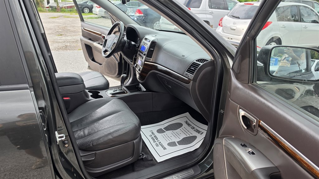 2010 Hyundai Santa Fe - $4,950