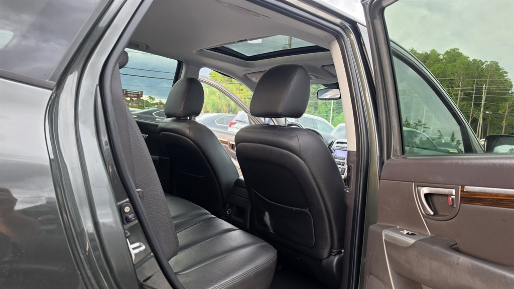 2010 Hyundai Santa Fe - $4,950