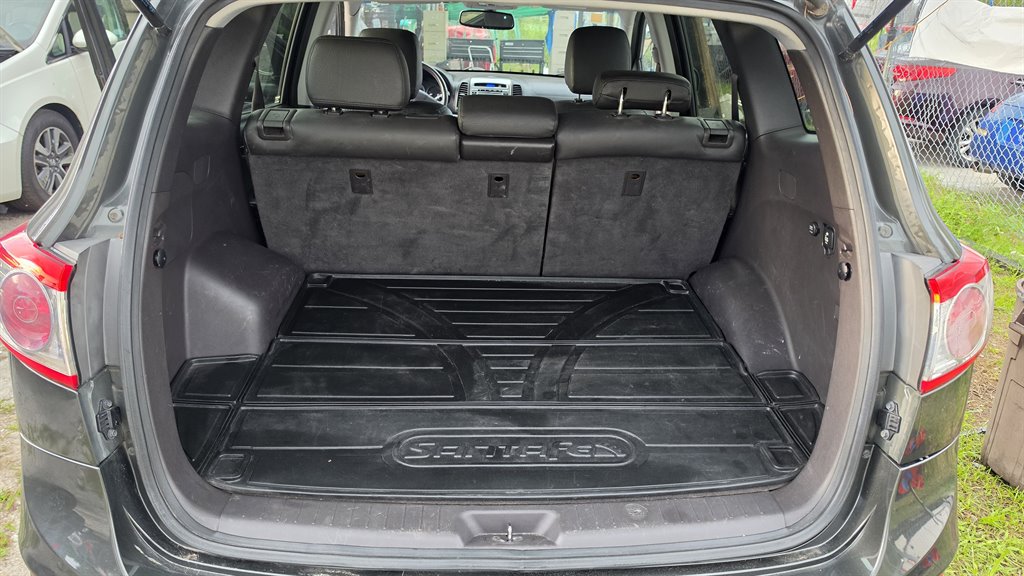 2010 Hyundai Santa Fe - $4,950