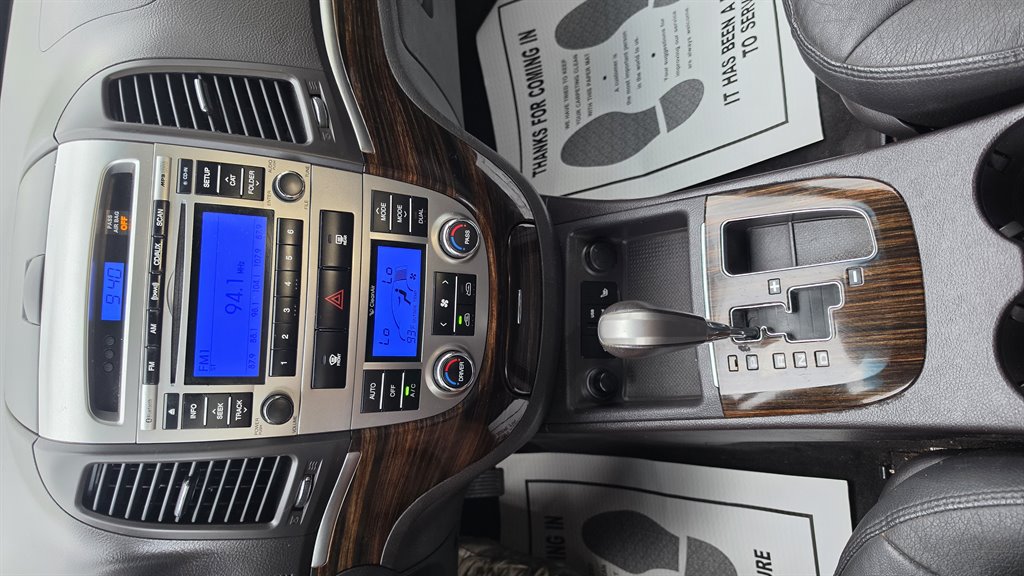 2010 Hyundai Santa Fe - $4,950