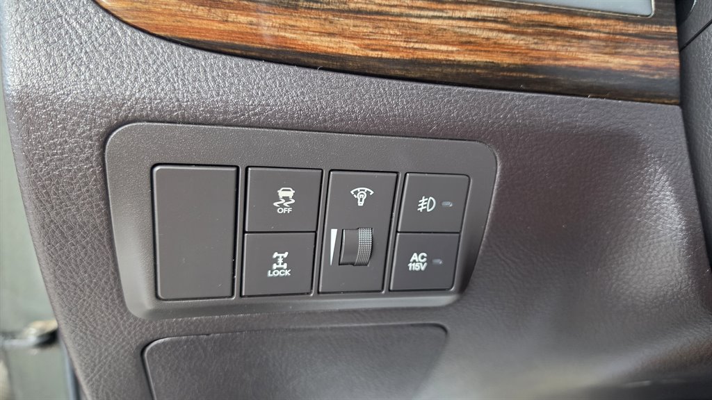 2010 Hyundai Santa Fe - $4,950