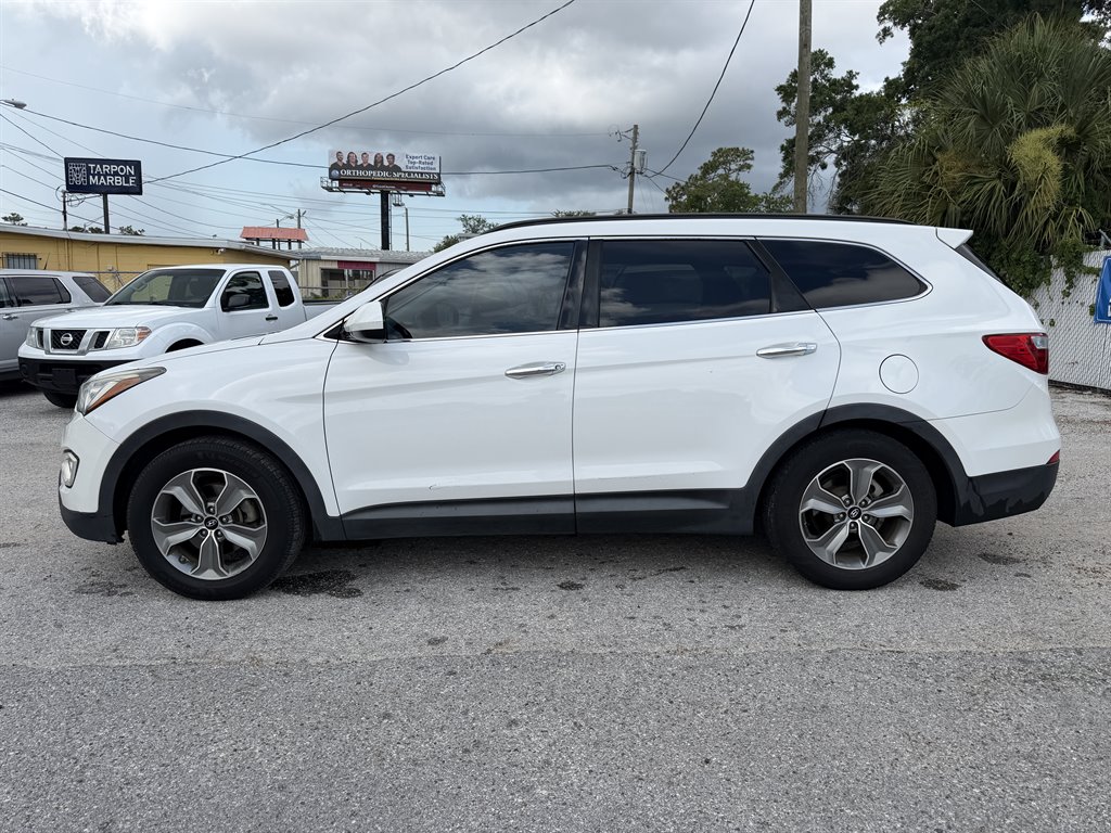 2015 Hyundai Santa Fe - $6,459