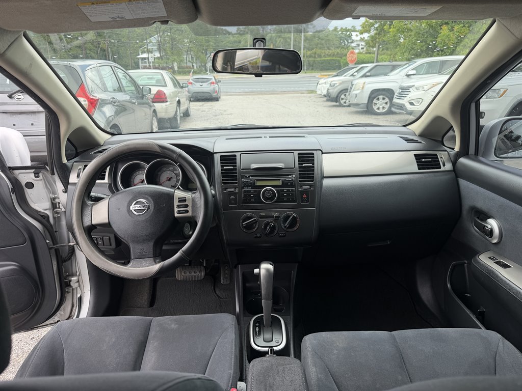 2009 Nissan Versa - $3,200