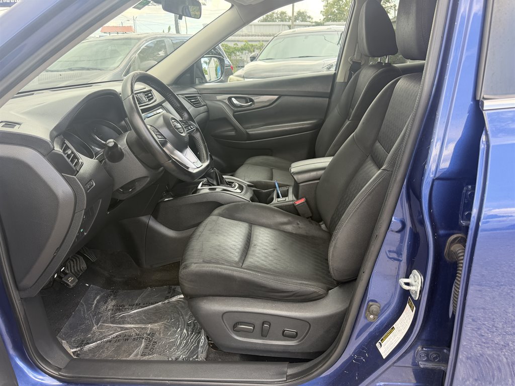 2017 Nissan Rogue - $7,290