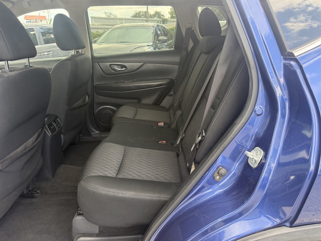 2017 Nissan Rogue - $7,290