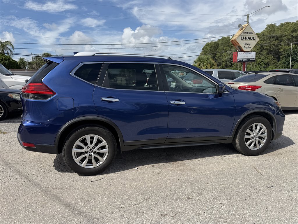 2017 Nissan Rogue - $7,290