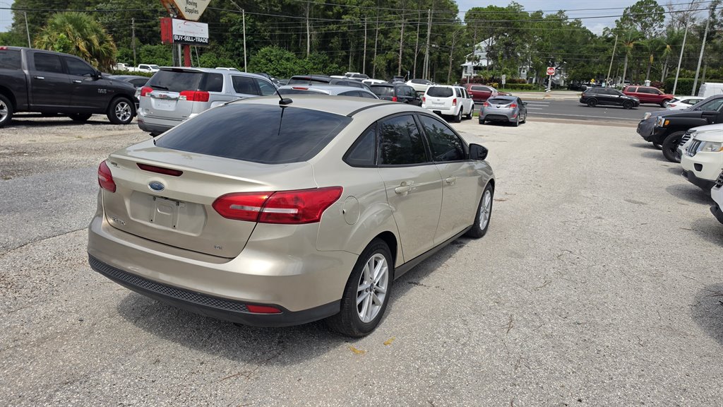 2018 Ford Focus - $5,900
