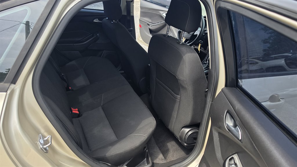 2018 Ford Focus - $5,900