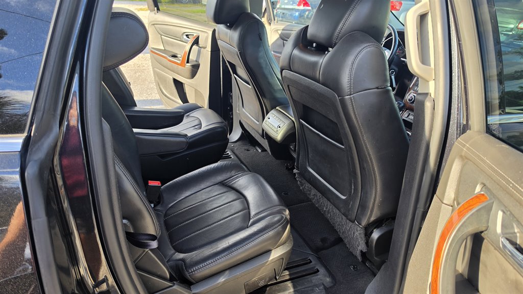 2014 Chevrolet Traverse - $6,495