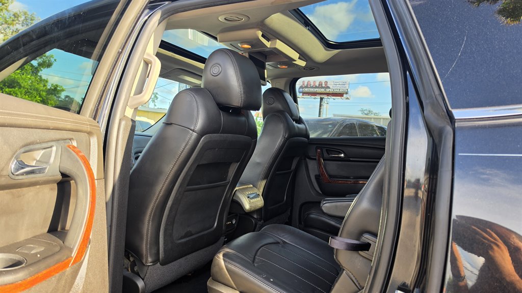 2014 Chevrolet Traverse - $6,495