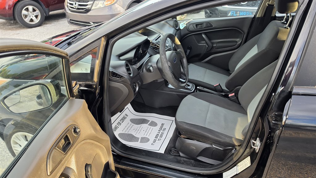 2016 Ford Fiesta - $3,995