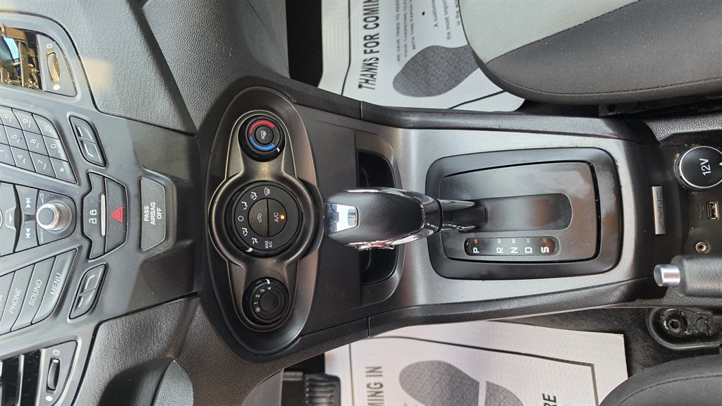 2016 Ford Fiesta - $3,995