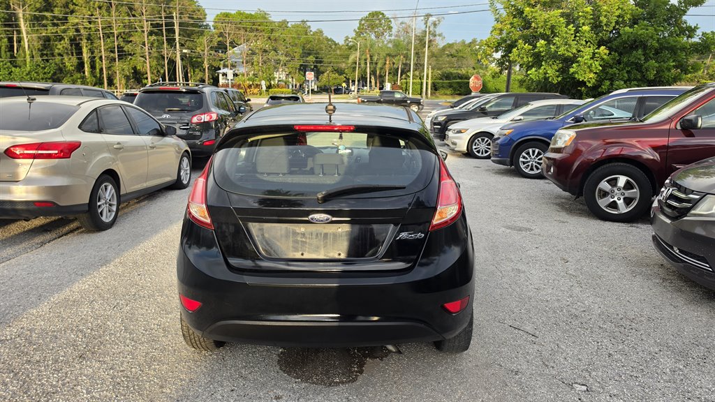 2016 Ford Fiesta - $3,995