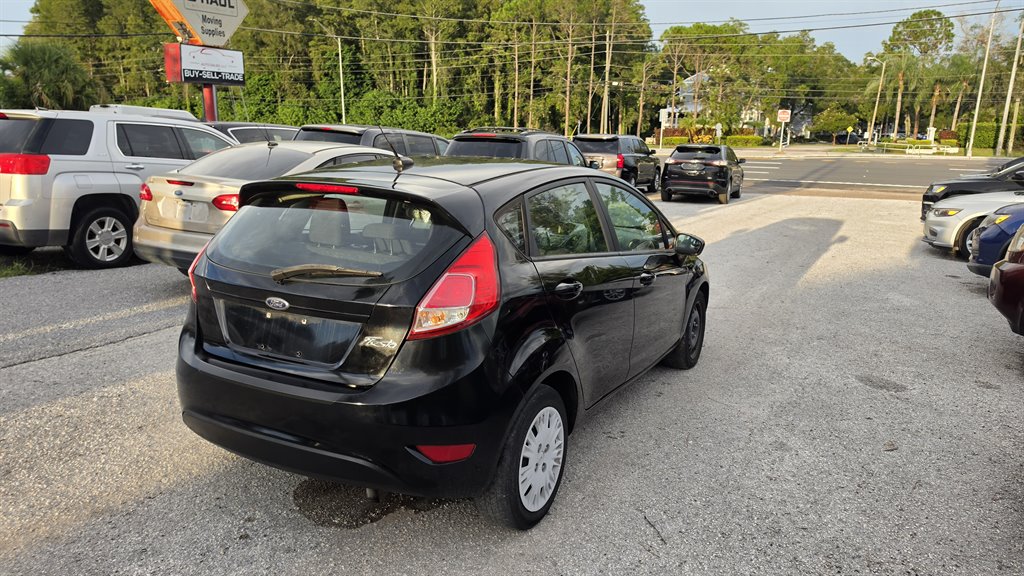 2016 Ford Fiesta - $3,995