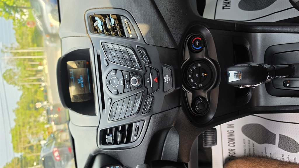 2016 Ford Fiesta - $3,995