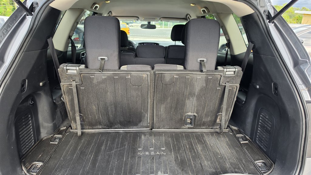 2018 Nissan Pathfinder - $9,650