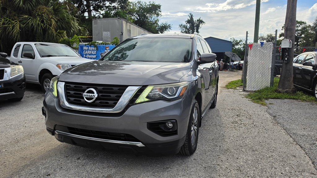 2018 Nissan Pathfinder - $9,650