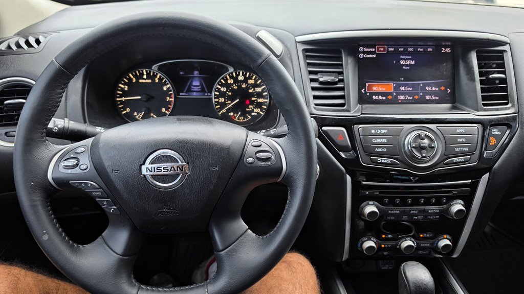 2018 Nissan Pathfinder - $9,650