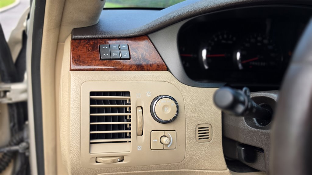 2007 Cadillac DTS - $5,790