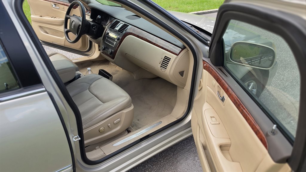 2007 Cadillac DTS - $5,790