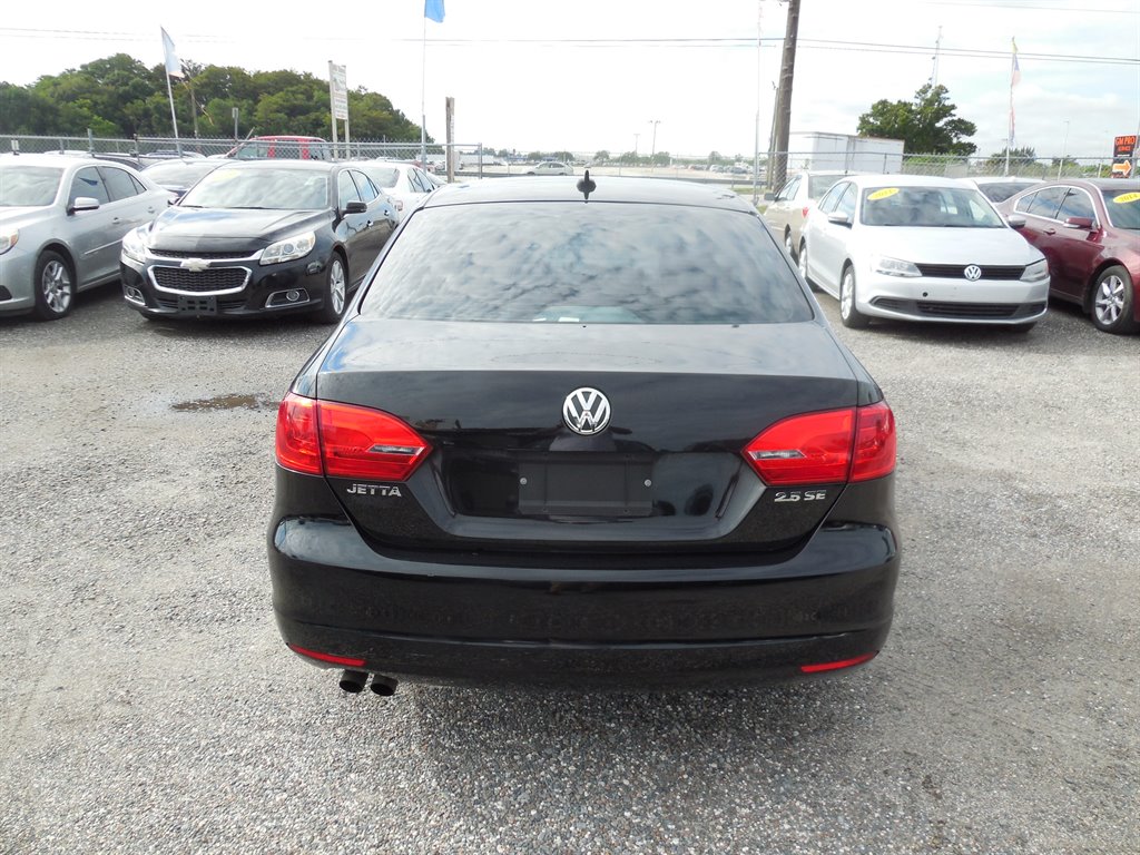 2013 Volkswagen Jetta SE photo