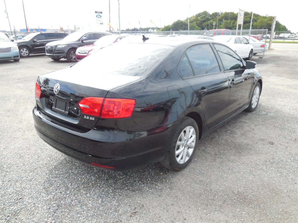 2013 Volkswagen Jetta SE photo