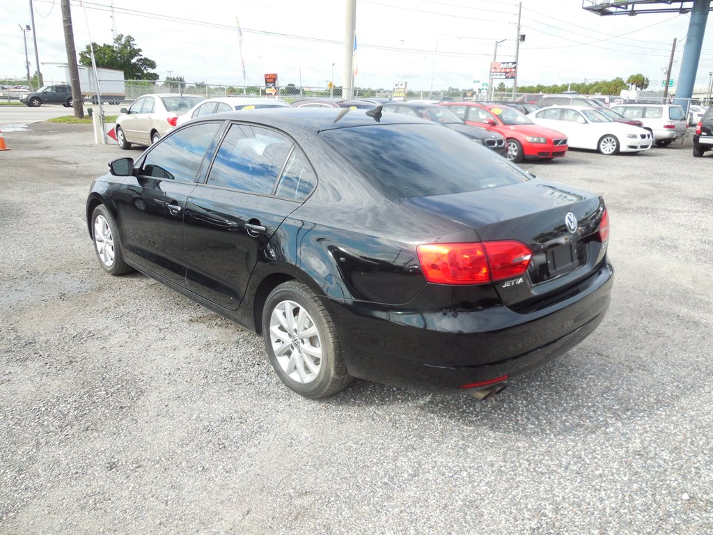 2013 Volkswagen Jetta SE photo