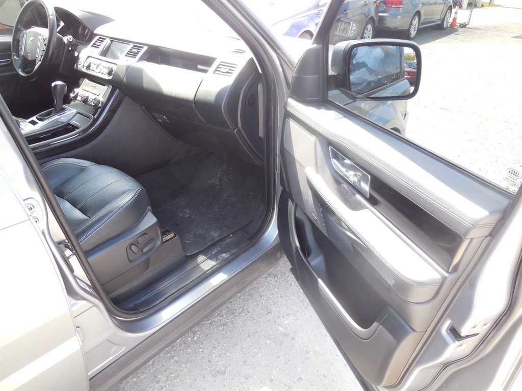 2012 LAND ROVER Range Rover Sport - $8,995